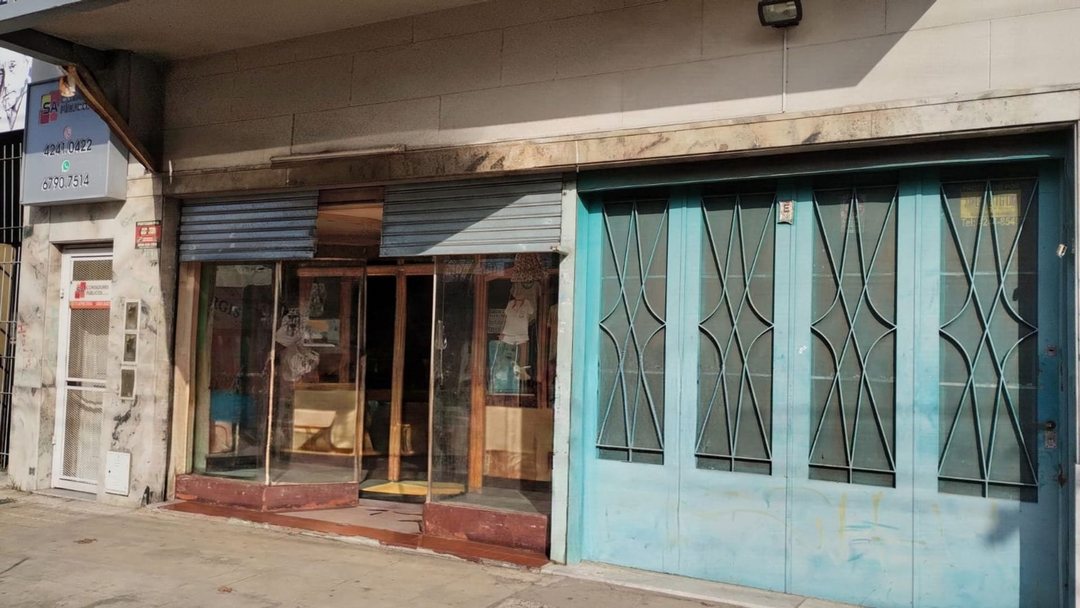 Venta de Propiedad Multifuncional en Lanús oeste.