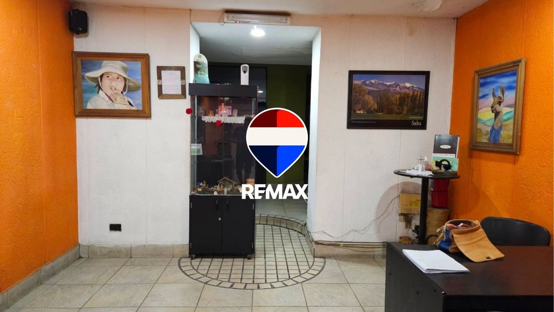 LOCAL VENTA A METROS DE PLAZA 9 DE JULIO