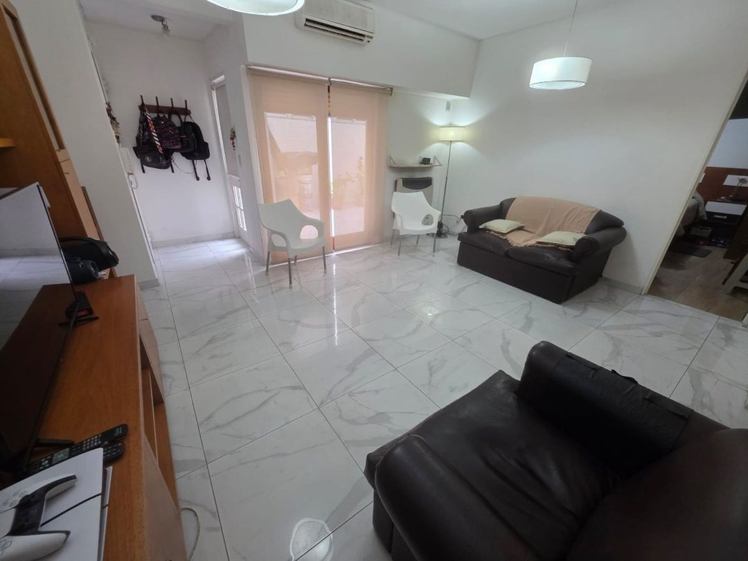 LINIERS VENTA DEPARTAMENTO 3 amb 90 M2 COCHERA