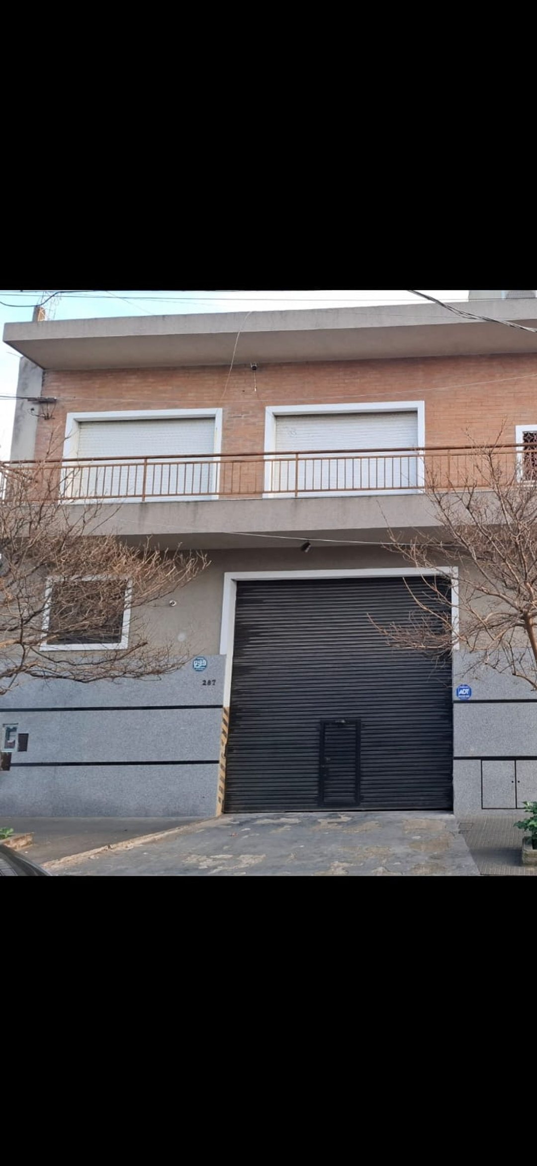 VENTA CASA CON GALPON EN LOMAS DEL MIRADOR
