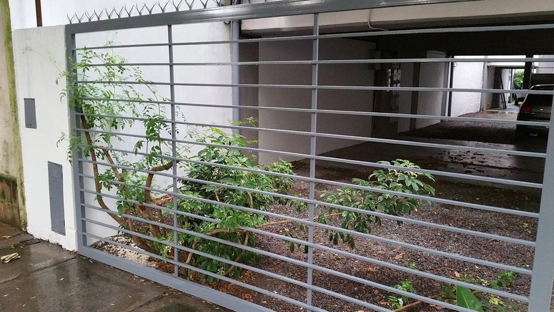 VENTA 1 COCHERA SAN ISIDRO