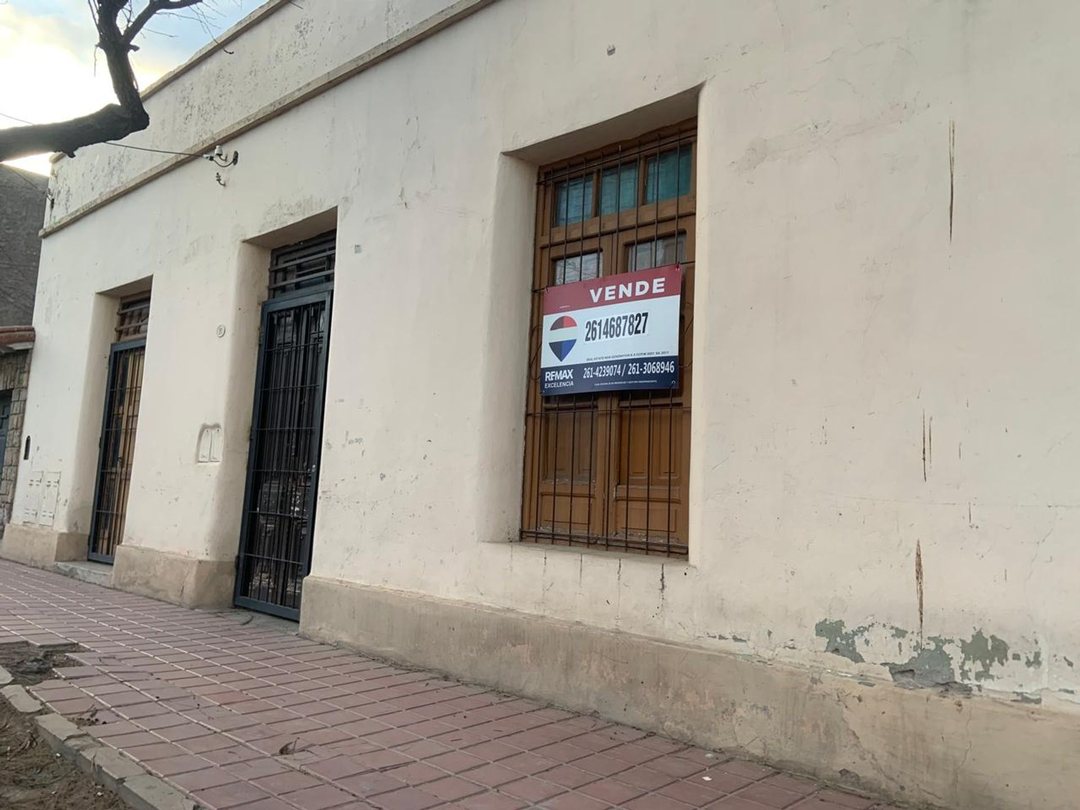 Venta terreno con casa de adobe, apto desarrollo