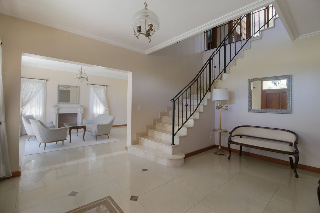 Casa en venta 5 ambientes en Fincas de Iraola 1