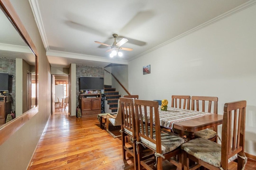 Venta triplex 4 amb con patio y parrilla en Ramos