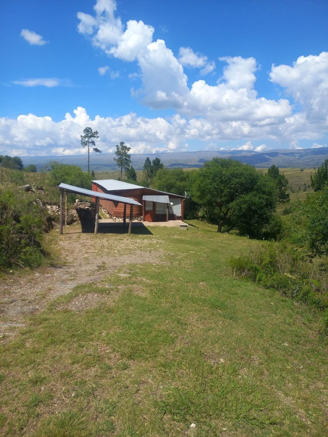 SE VENDE HOSTEL DE MONTAÑA 1 HECT.  VILLA YACANTO