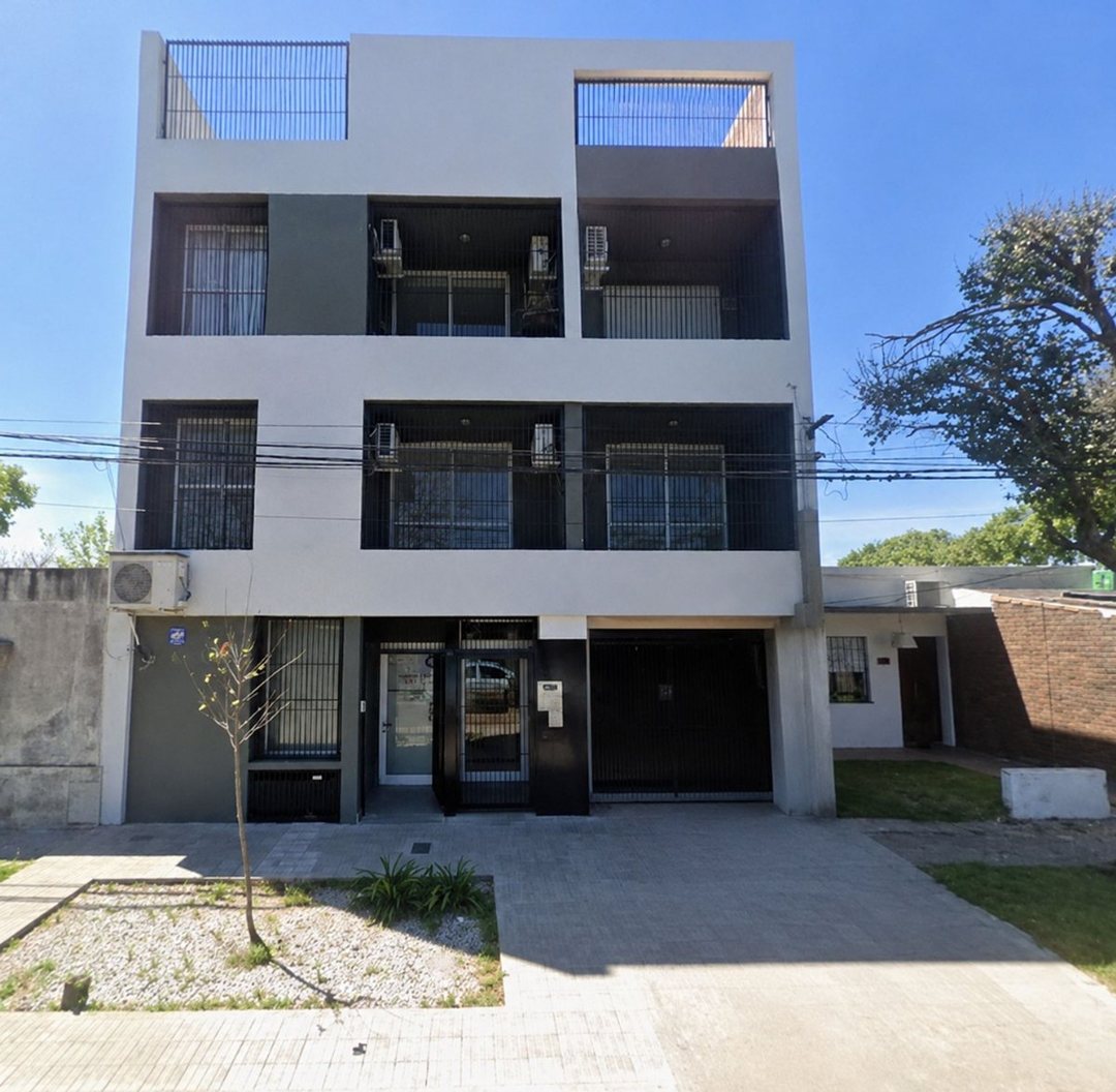 VENTA DEPTO. 1 DORM  CON COCHERA  G. BAIGORRIA