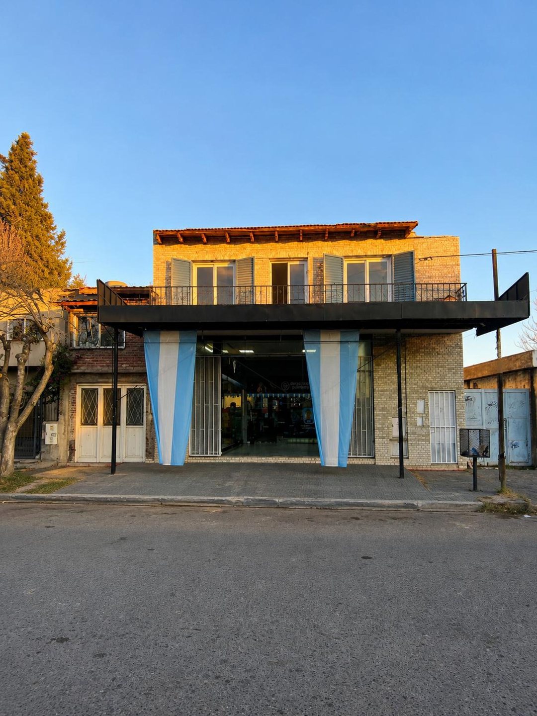 LOCAL  CON FRENTE DE RUTA+VIVIENDA MULTIFAMILIAR