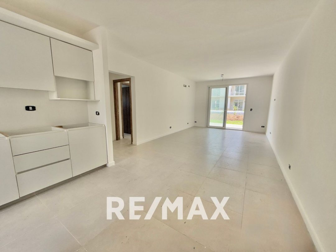 VENTA DPTO PB 3AMB. C/JARDIN CHIC PILAR FINANCIAC.
