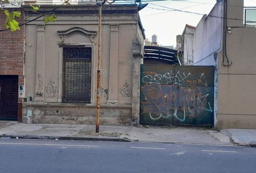 LOTE EN VENTA EN AVELLANEDA CON PREFACTIBILIDAD.