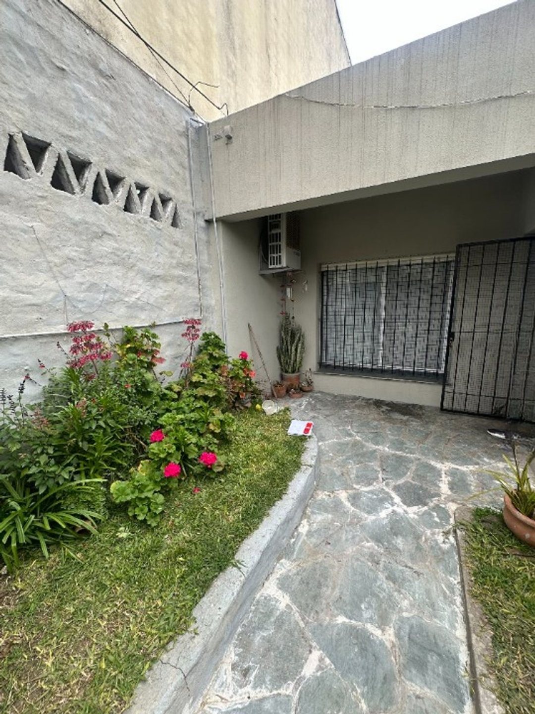 VENTA CASA 4 AMB EN JOSE L. SUAREZ Reservada