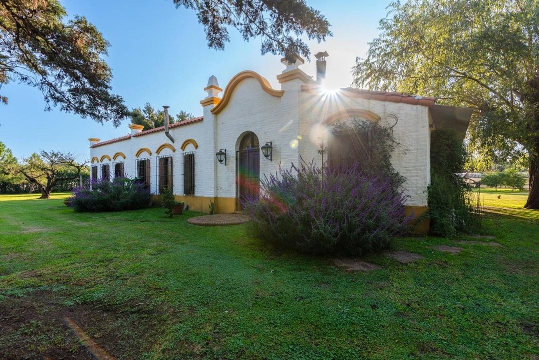 VENTA CASA QUINTA EN MTRO RIVADAVIA, ALMTE BROWN