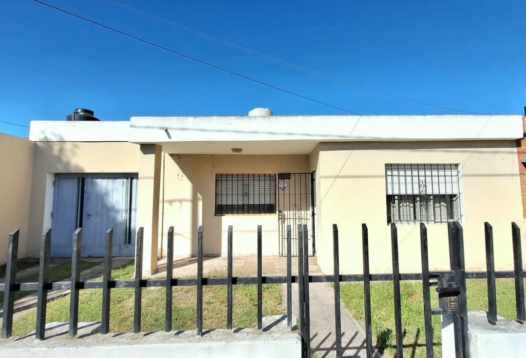 VENTA CASA 2 DORMITORIOS, B° PATRICIOS, CORDOBA.