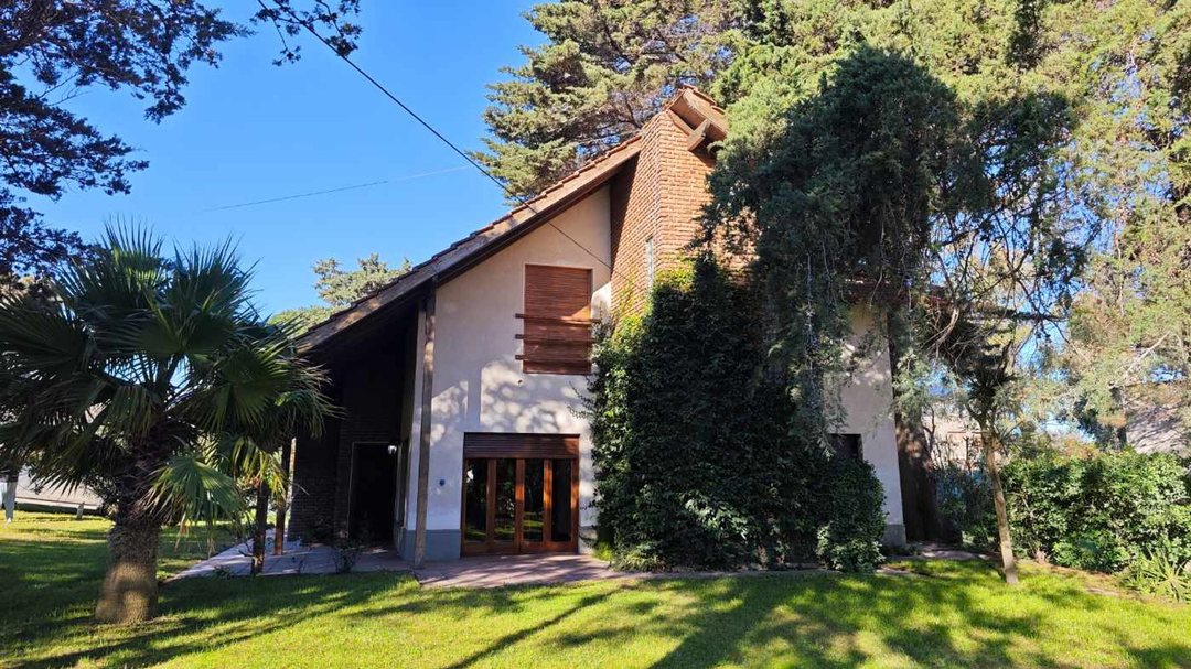 CASA EN VENTA BARRIO LAS DUNAS