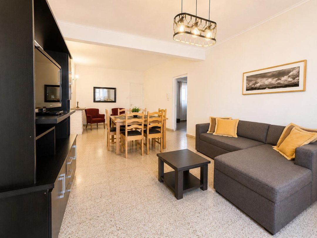 DEPARTAMENTO EXCLUSIVO CON PALIER PRIVADO, CIUDAD