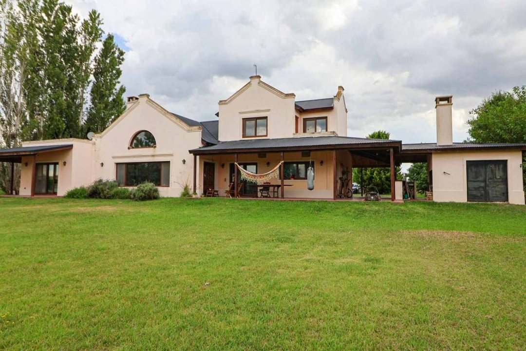 Casa en Venta en Haras El Malacate 6 ambientes