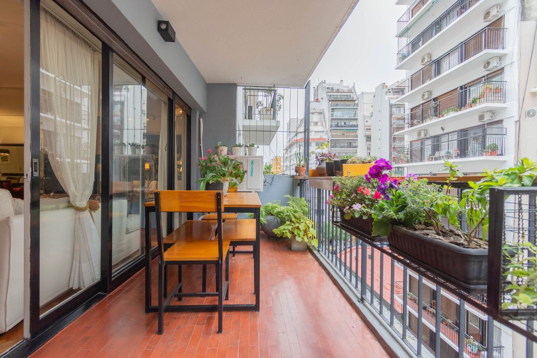 VENTA RECOLETA 4 AMBIENTES COCHERA BALCON ATERRAZ