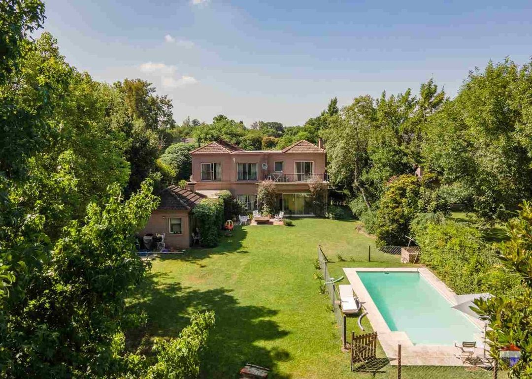 VENTA CASA 6 AMB/PIL BARRIO CERRADO ING MASCHWITZ