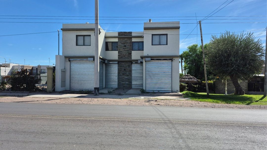 LOCALES COMERCIALES EN VENTA - RINCÓN VENETO