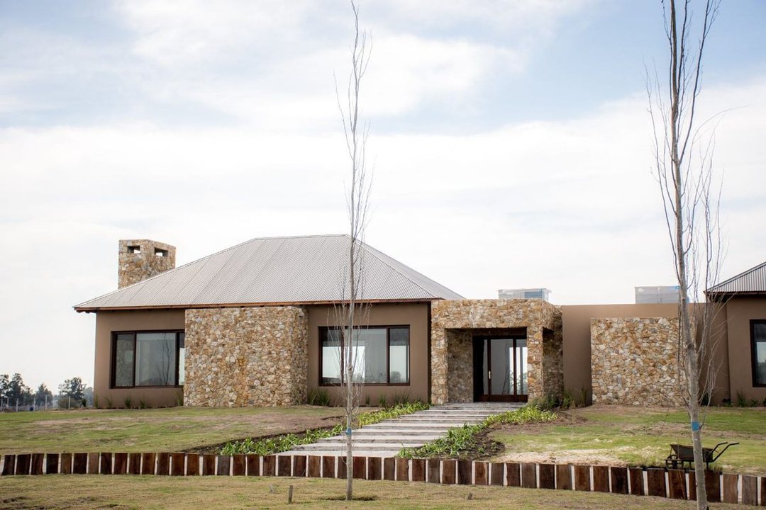 LA FINCA COUNTRY LOTE CENTRAL FUNES VENTA