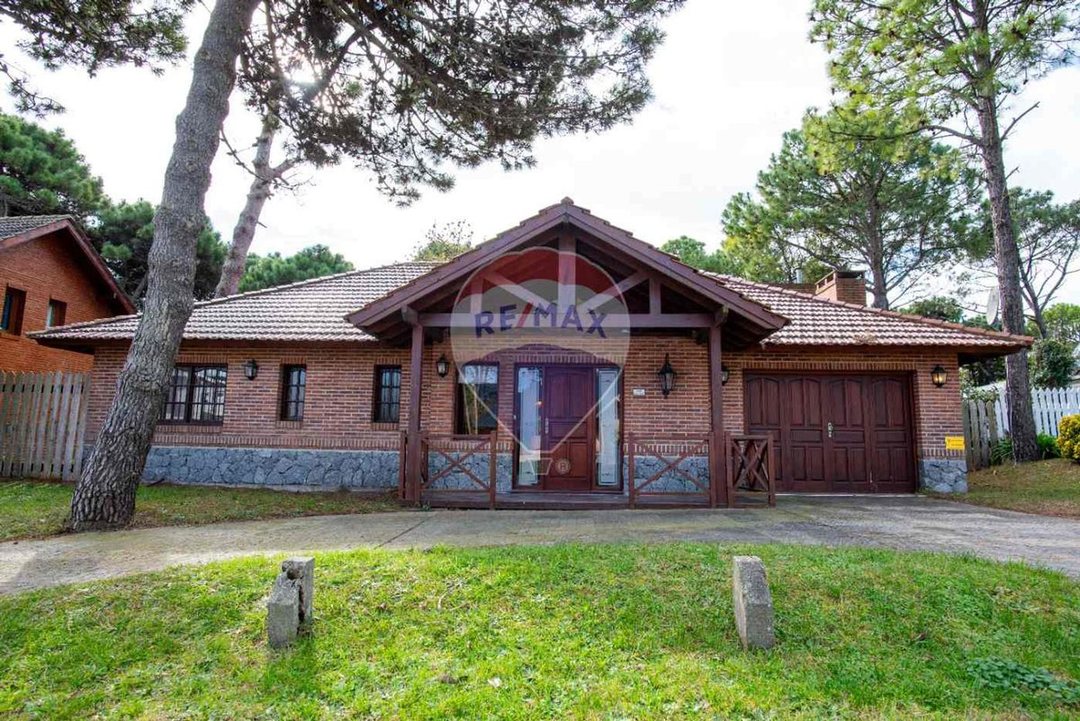 alquiler temporario casa en  Pinamar cerca del mar