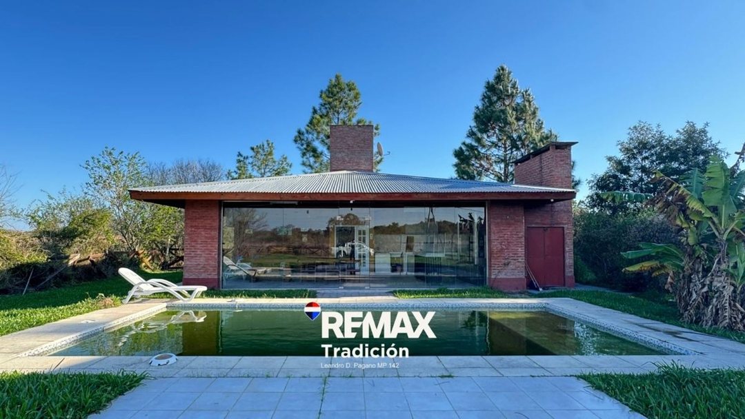 CASA EN VENTA - 2 DORMITORIOS - COLONIA BENITEZ