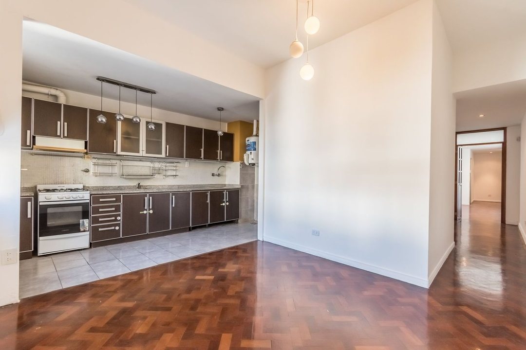 VENTA Depto 4 amb C/COCHERA