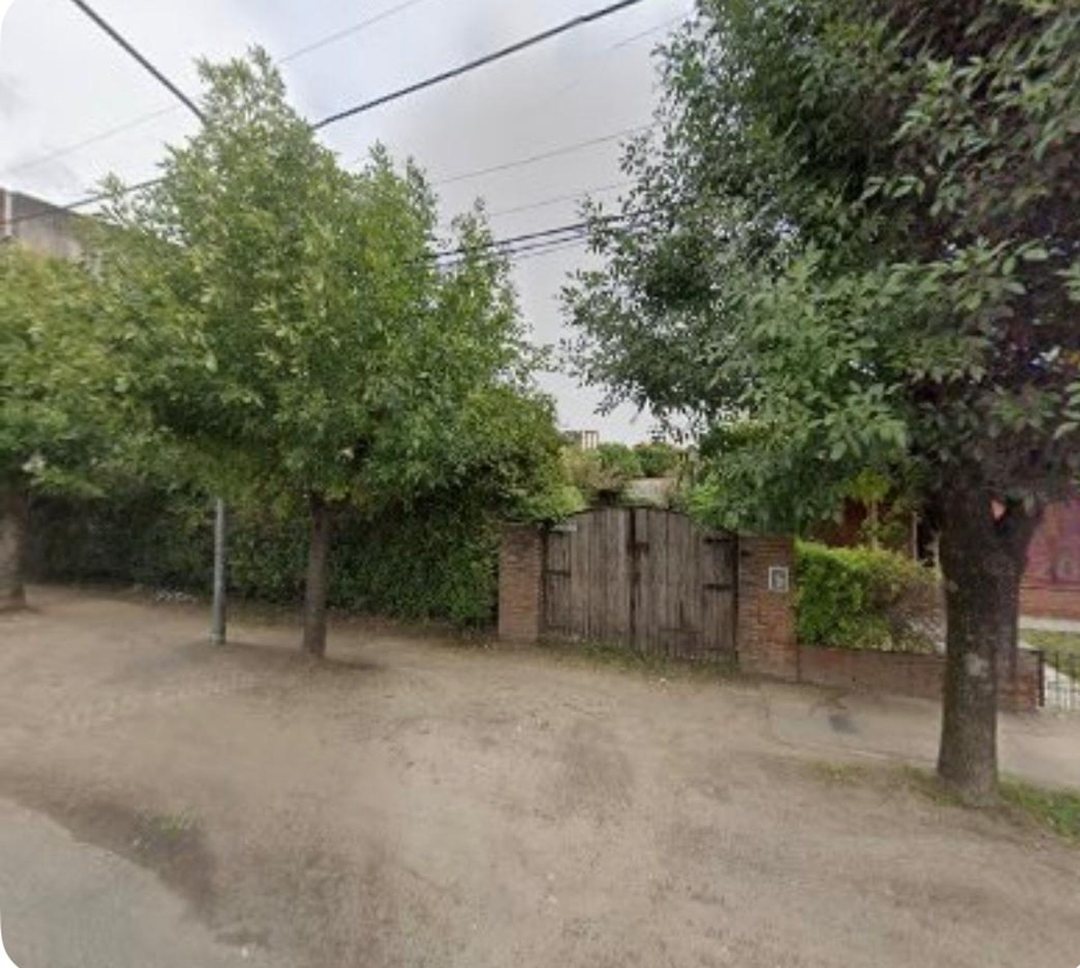ALQUILER COMERCIAL  LOTE 400M2   RUTA 8 PILAR