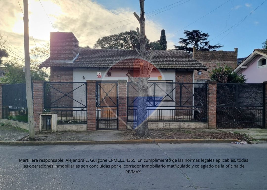 VENTA CASA 3 AMB. C/PATIO ADROGUÉ