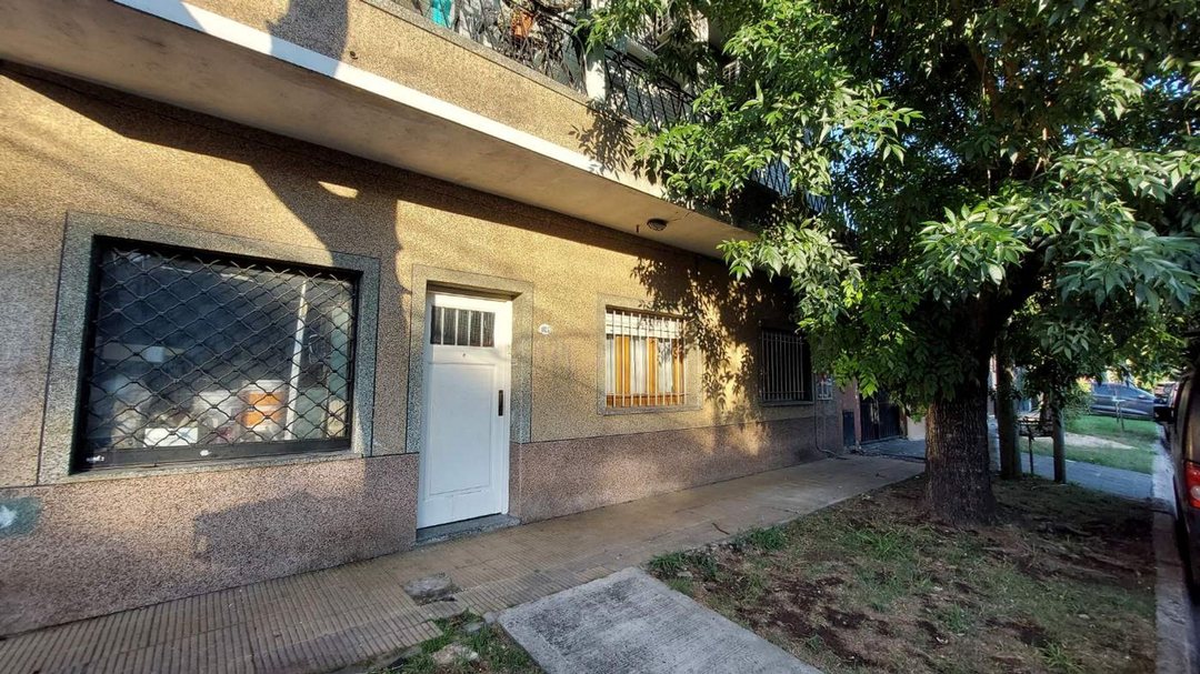 ALQUILER PH VILLA ADELINA 3 AMBIENTES