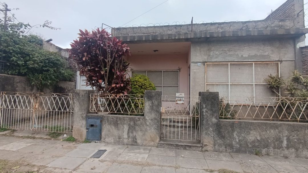 VENTA CASA 4 AMB COCHERA PABLO PODESTA