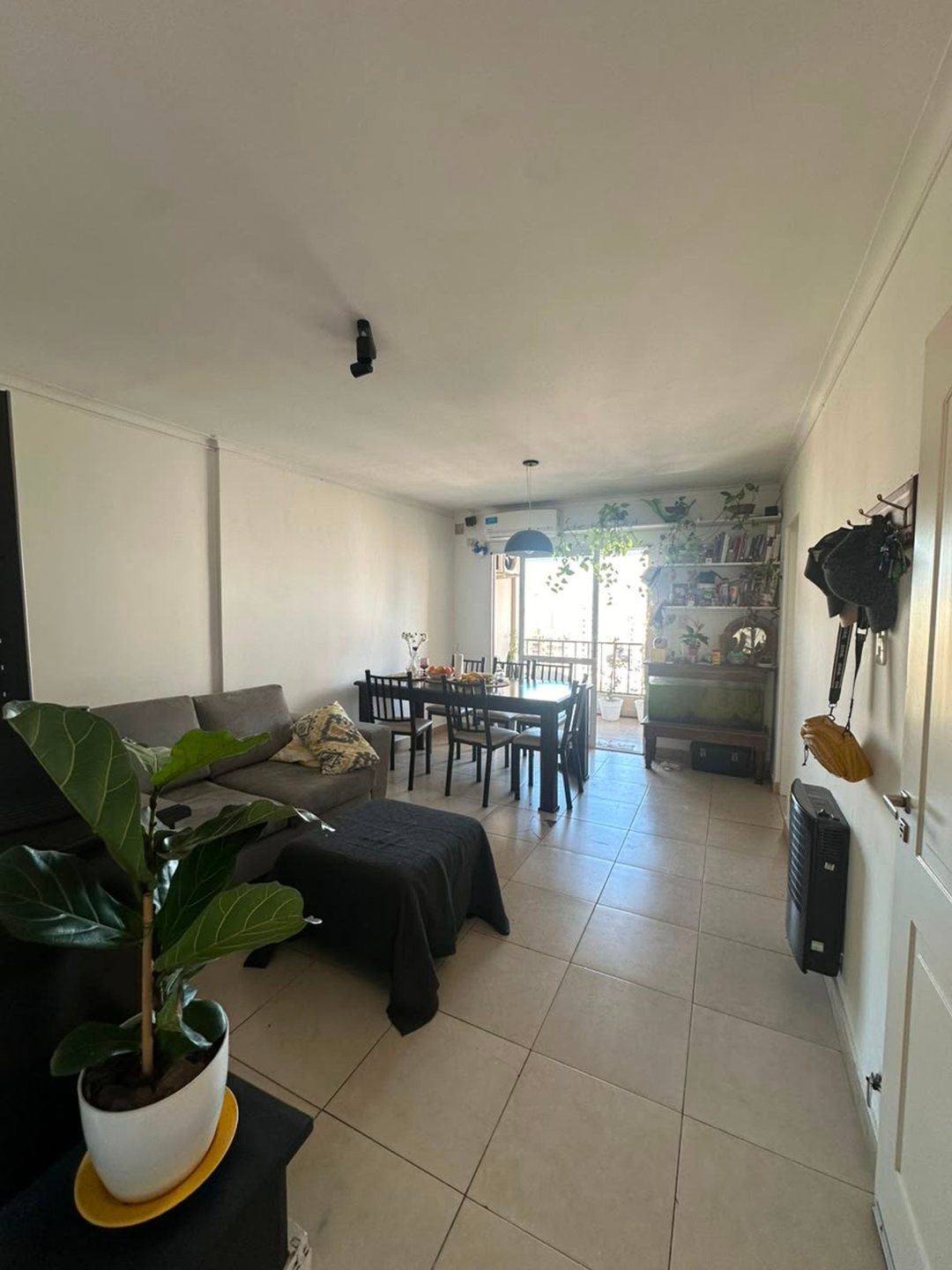 Semipiso en venta de 1 dorm con cochera!