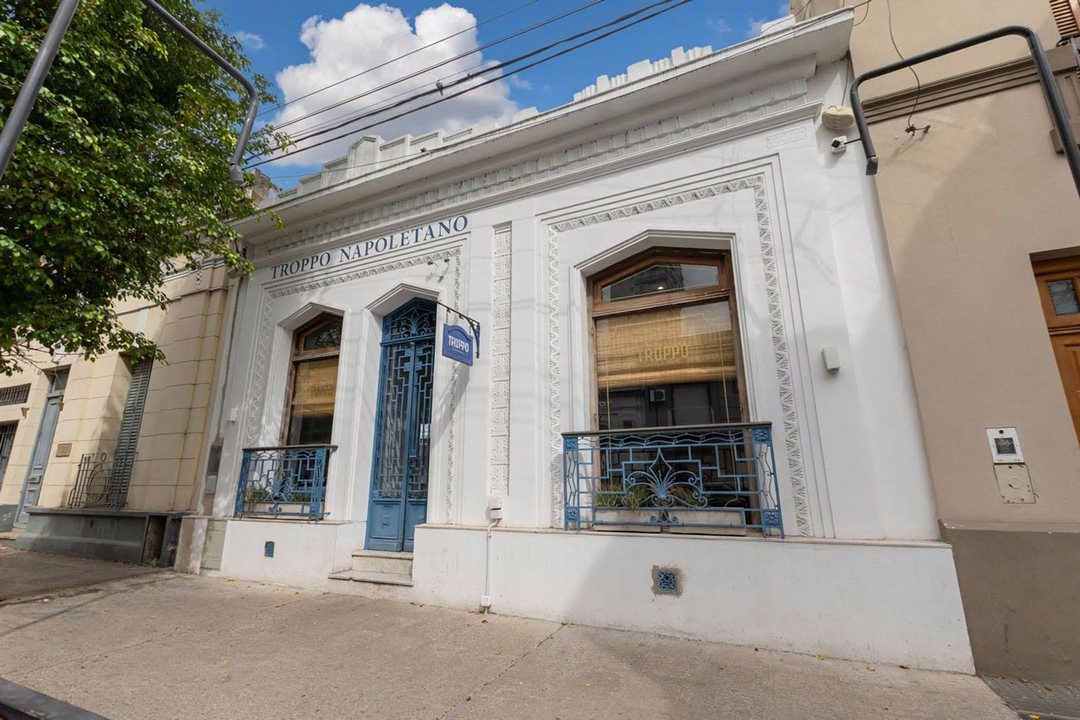 CASA EN BARRIO CANDIOTI A METROS DE BOULEVARD