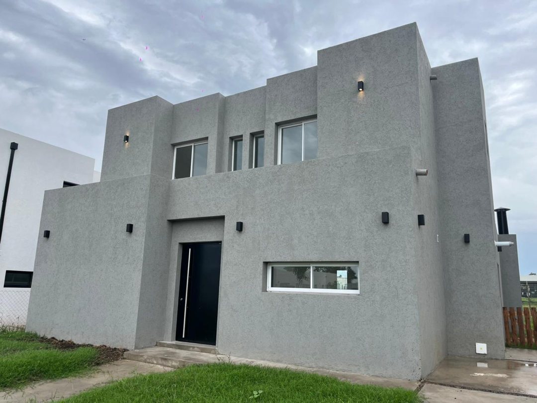 VENTA CASA 4 AMB ESTRENAR BARRIO SANTA LUCIA