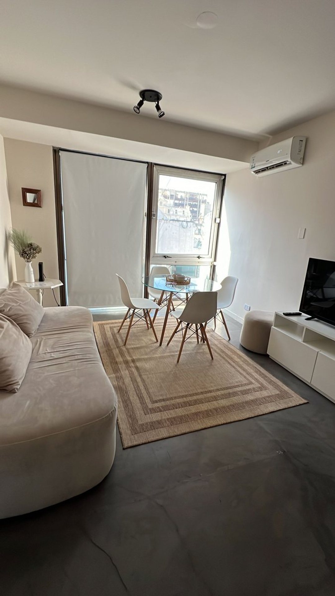 Venta depto. 3 ambientes reciclado en Retiro