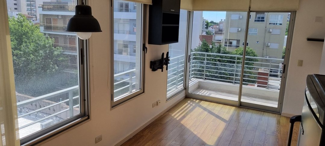 ALQUILER DOS AMBIENTES CON COCHERA  VILLA URQUIZA
