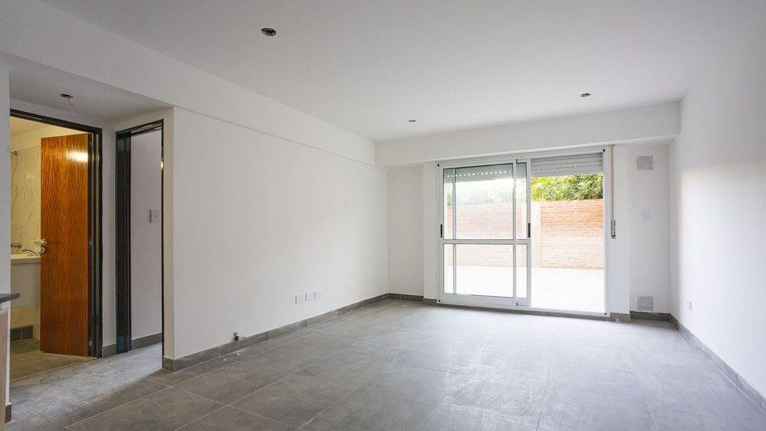 VENTA DEPTO UN DORMI CON PATIO A ESTRENAR
