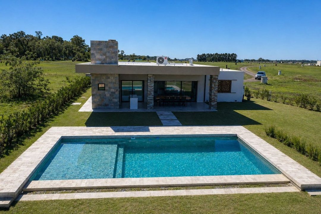CASA VENTA 4 AMB PISCINA CONDOMINIO SAN FERMIN