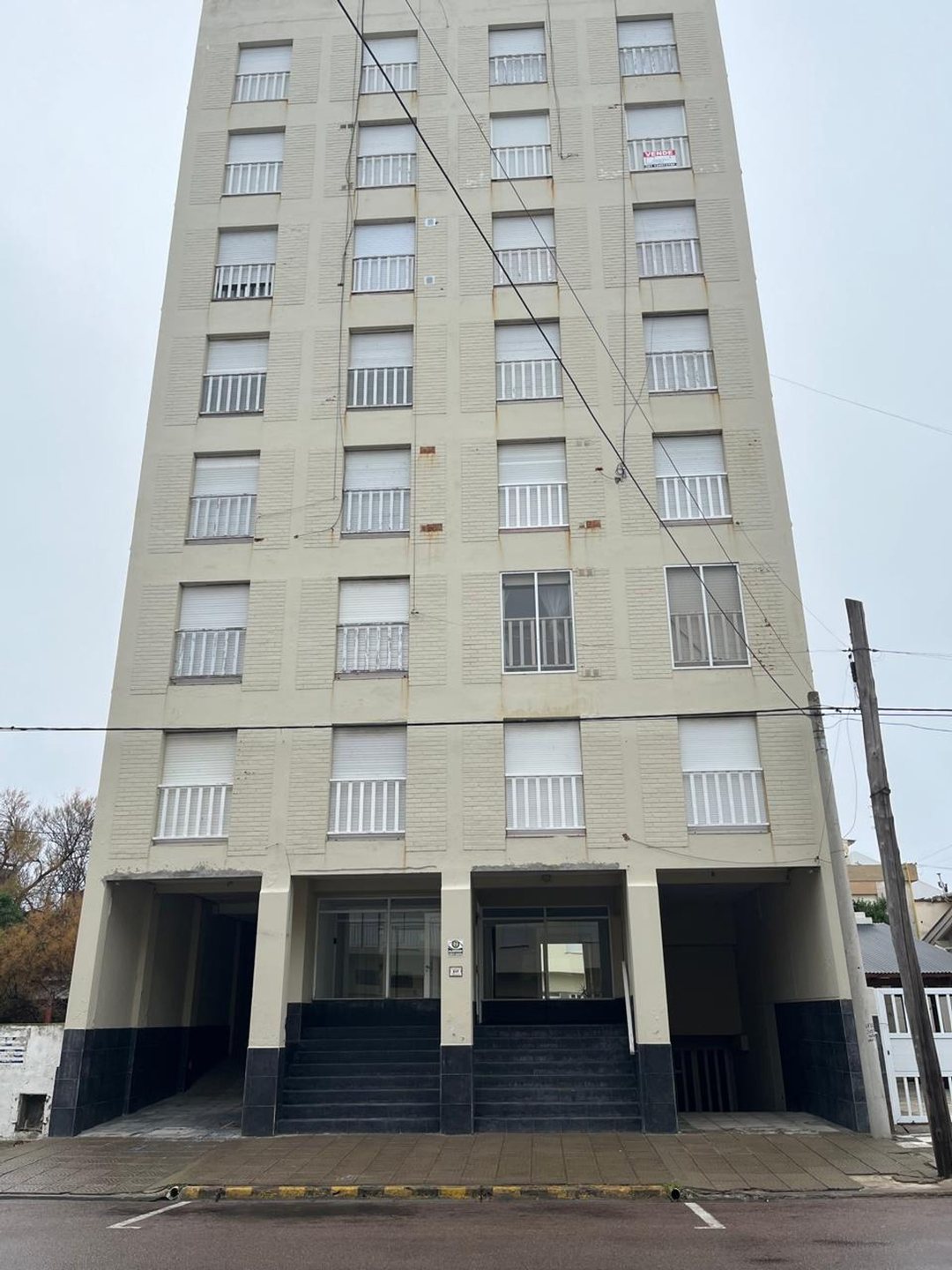 HERMOSO DEPARTAMENTO EN MONTE HERMOSO