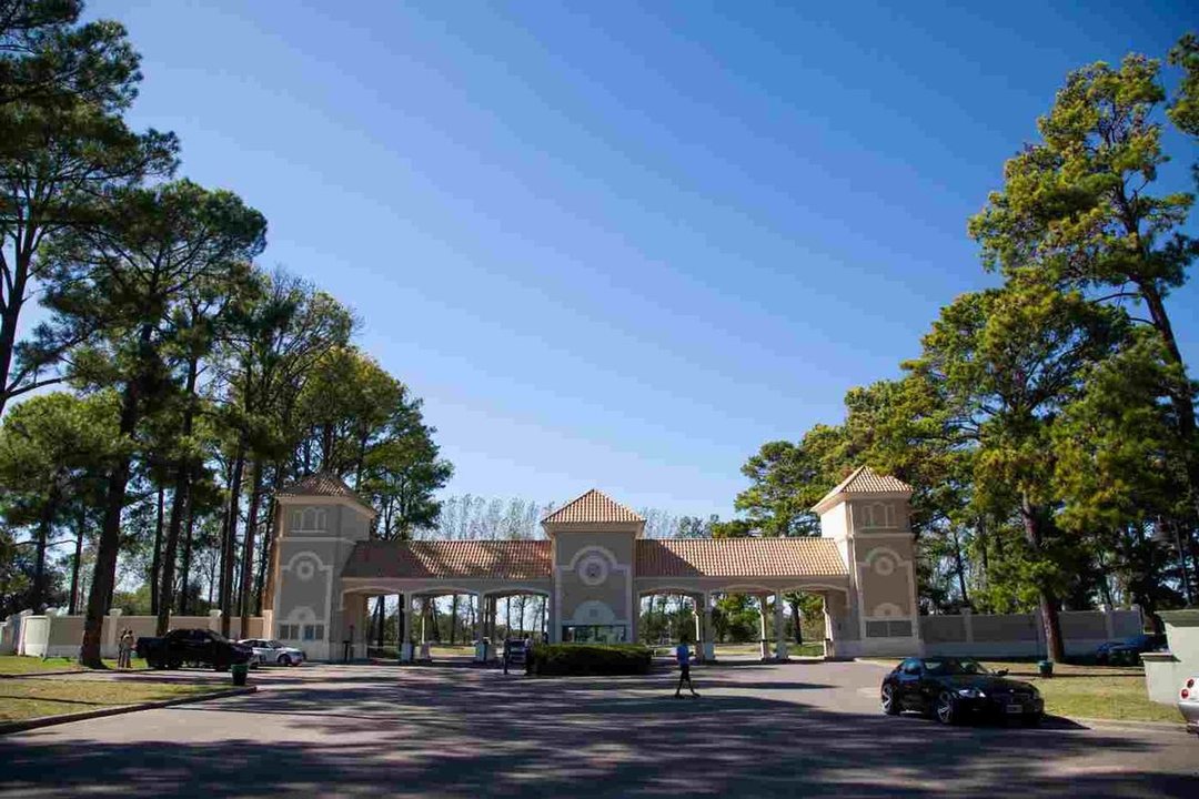 LOTE EN VENTA EN PINARES COUNTRY CLUB