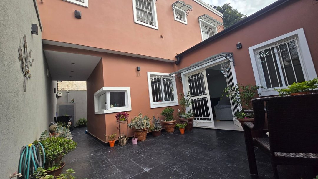 IMPECABLE PH 4 AMB. A MTS DE YRIGOYEN - LANÚS