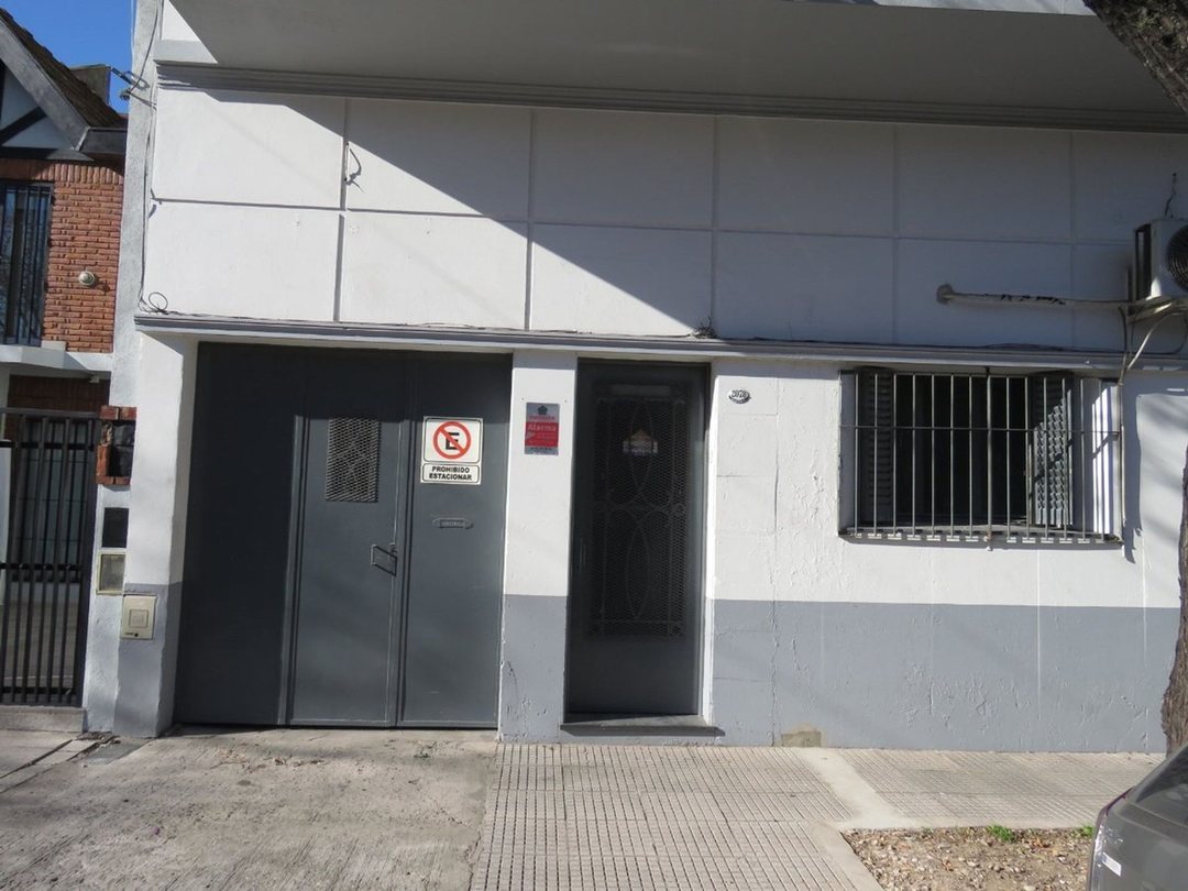 ALQUILER COMERCIAL GALPON - DEPOSITO EN BOEDO