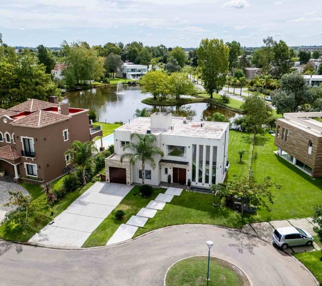 CASA VENTA 5 AMB A LA LAGUNA TERRALAGOS , CANNING
