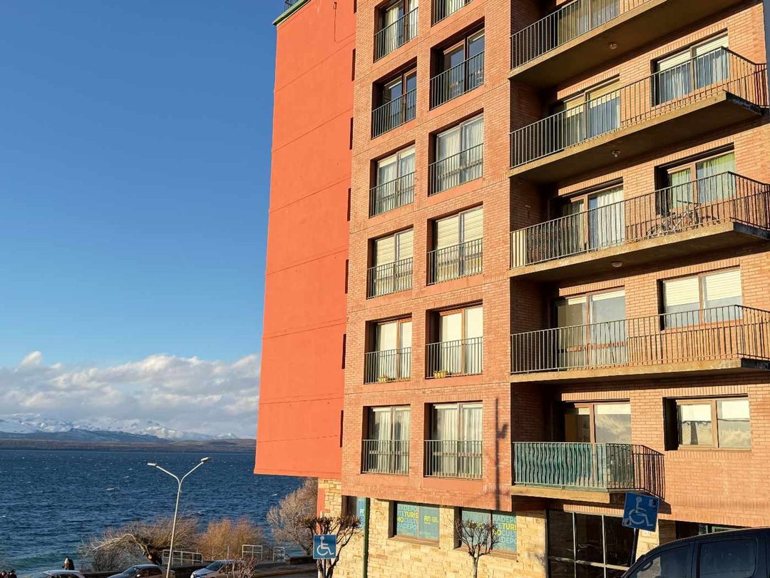 Depto en venta 3 ambientes vista al lago costanera