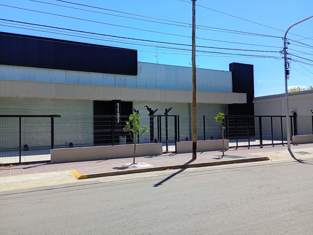 Importante Galpón Comercial en Alquiler en Tunuyan