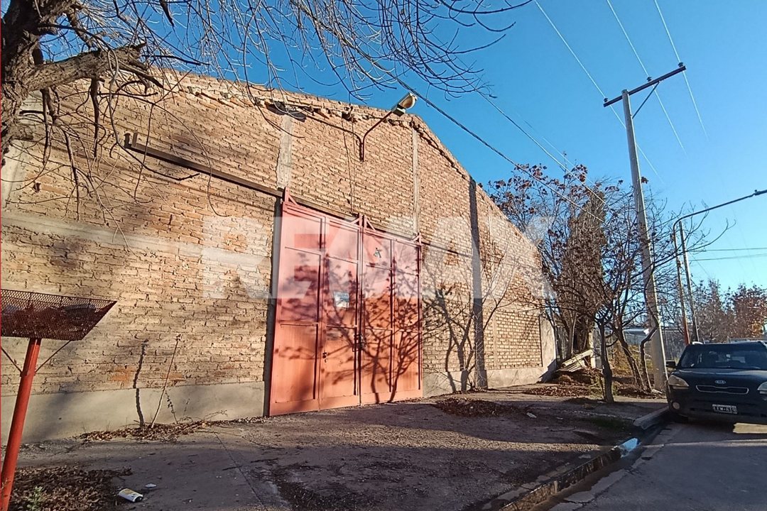 VENTA DE GALPÓN B° SANTA CLARA CIPOLLETTI