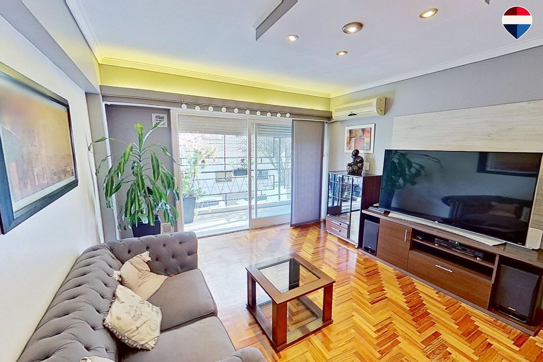 Depto Venta 4 amb, cochera depen. Villa del Parque