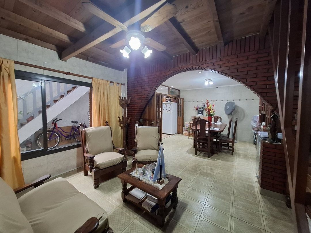 VENTA PH 4 AMBIENTES LINIERS