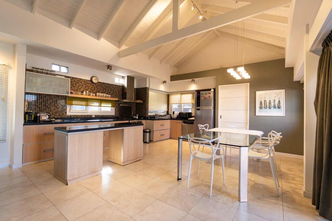 CASA EN VENTA EN VILLA ELISA