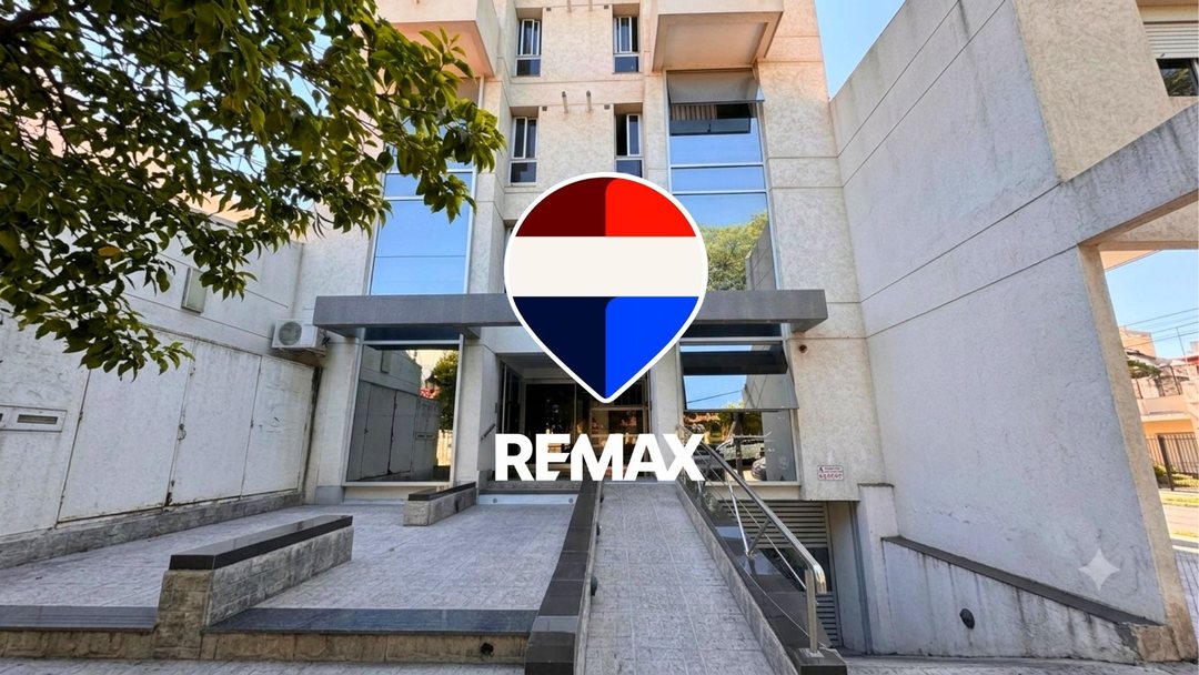 DEPARTAMENTO AMPLIO VENTA MACROCENTRO CON COCHERA