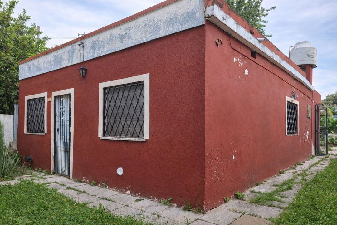Casa a refaccionar en venta ubicada en José C. Paz